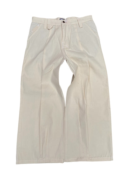 "Canva pleated trousers"