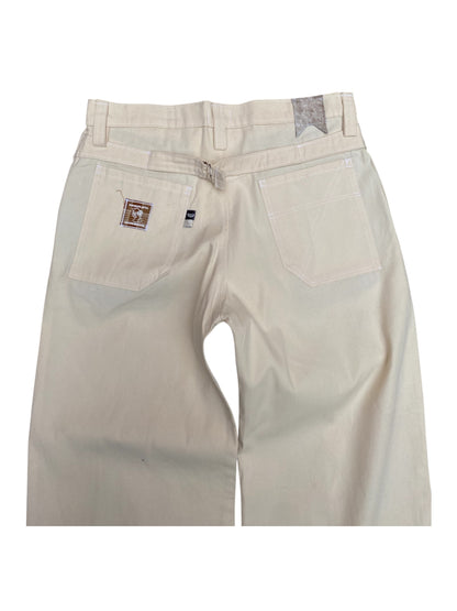 "Canva pleated trousers"